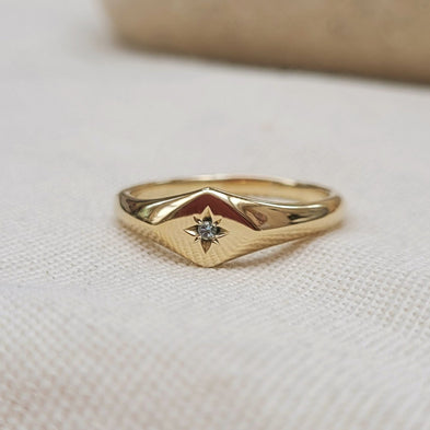 Kite Confetti Birthstone Signet Ring