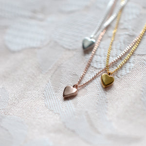 Buff jewellery tiny heart necklace